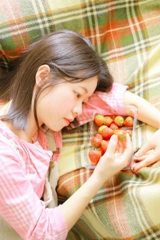 隔壁女孩2